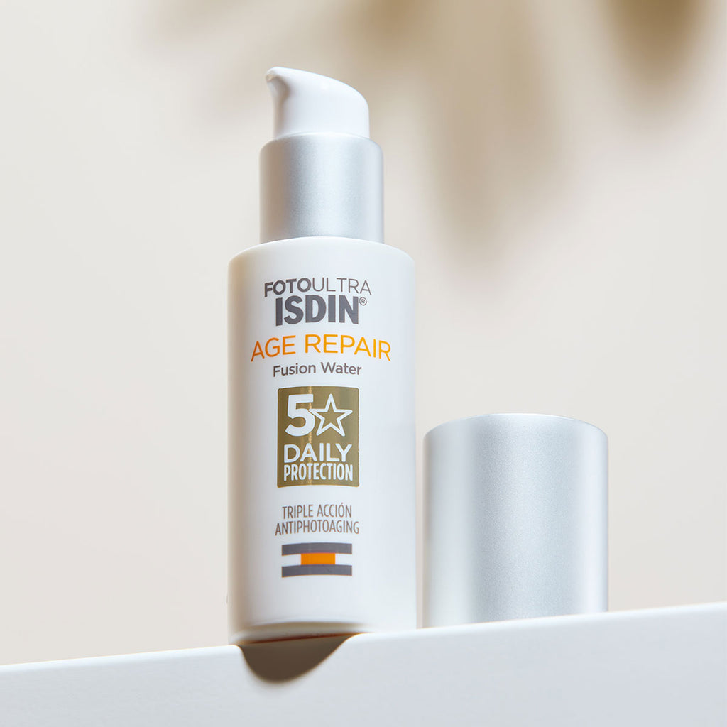 Isdin Foto Ultra  Age Repair Fusion Water SPF 50